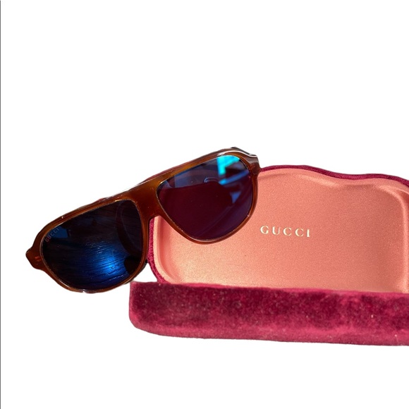 ‼️SOLD‼️GUCCI *!100 %AUTHENTICS!*
Havana Aviator Sunglasses
GG0009S-002 59 - Picture 10 of 11